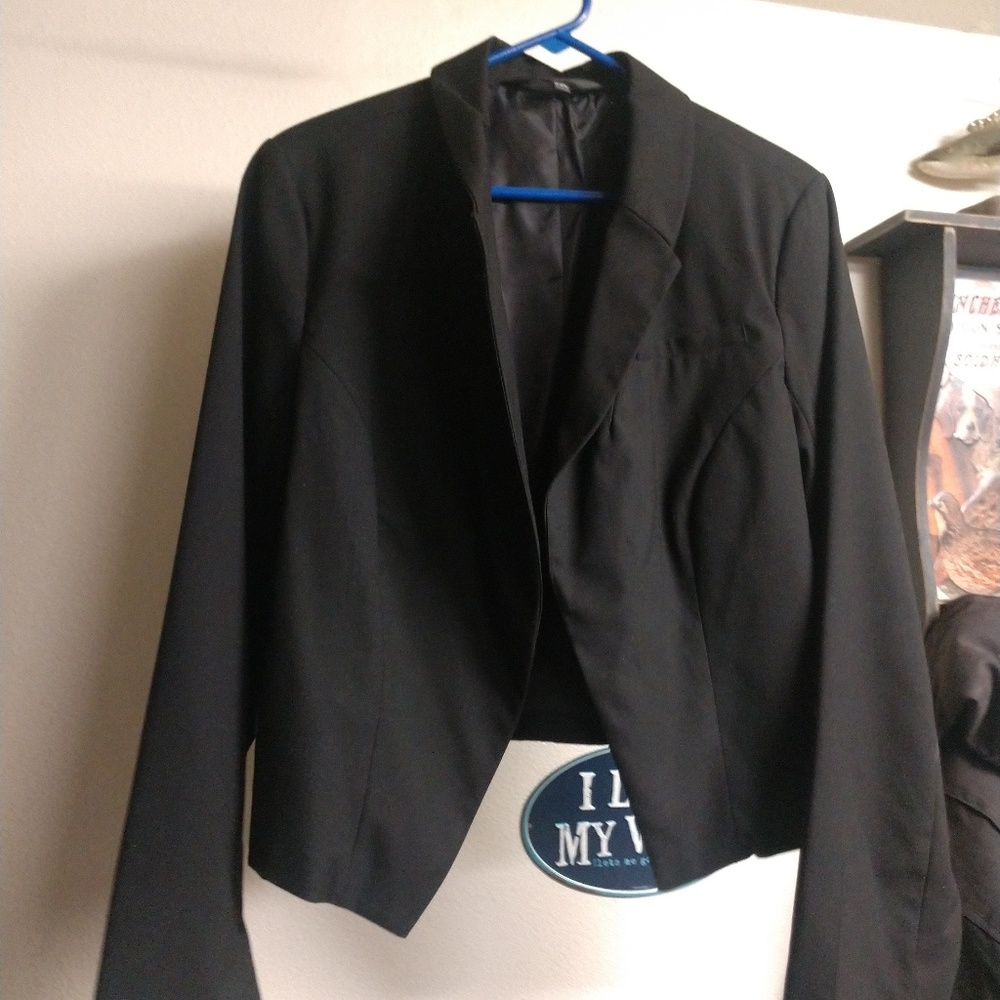 Womens blazzer/half jacket